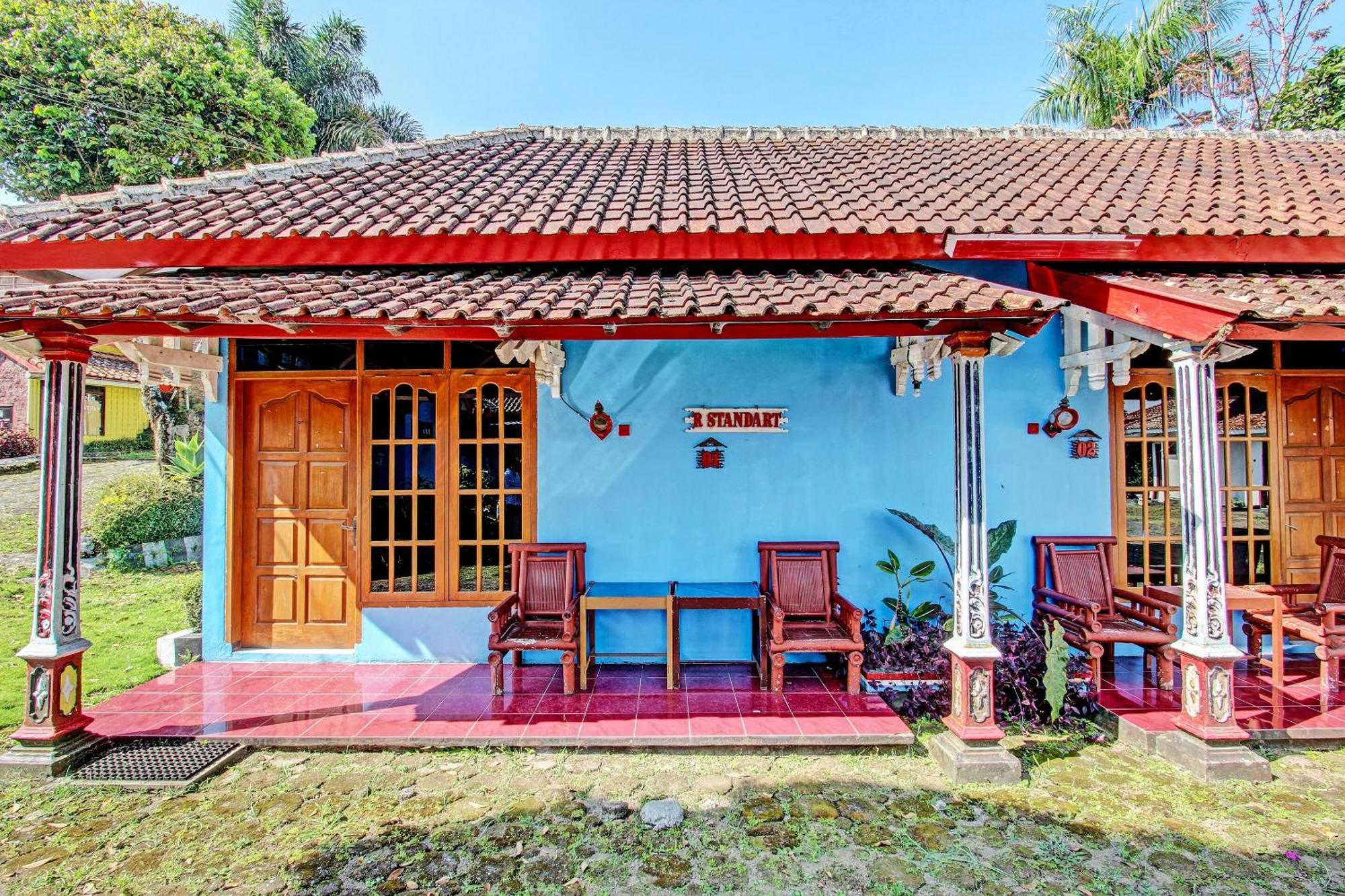 Hotel OYO 91644 Loka Hause Salatiga Exterior foto