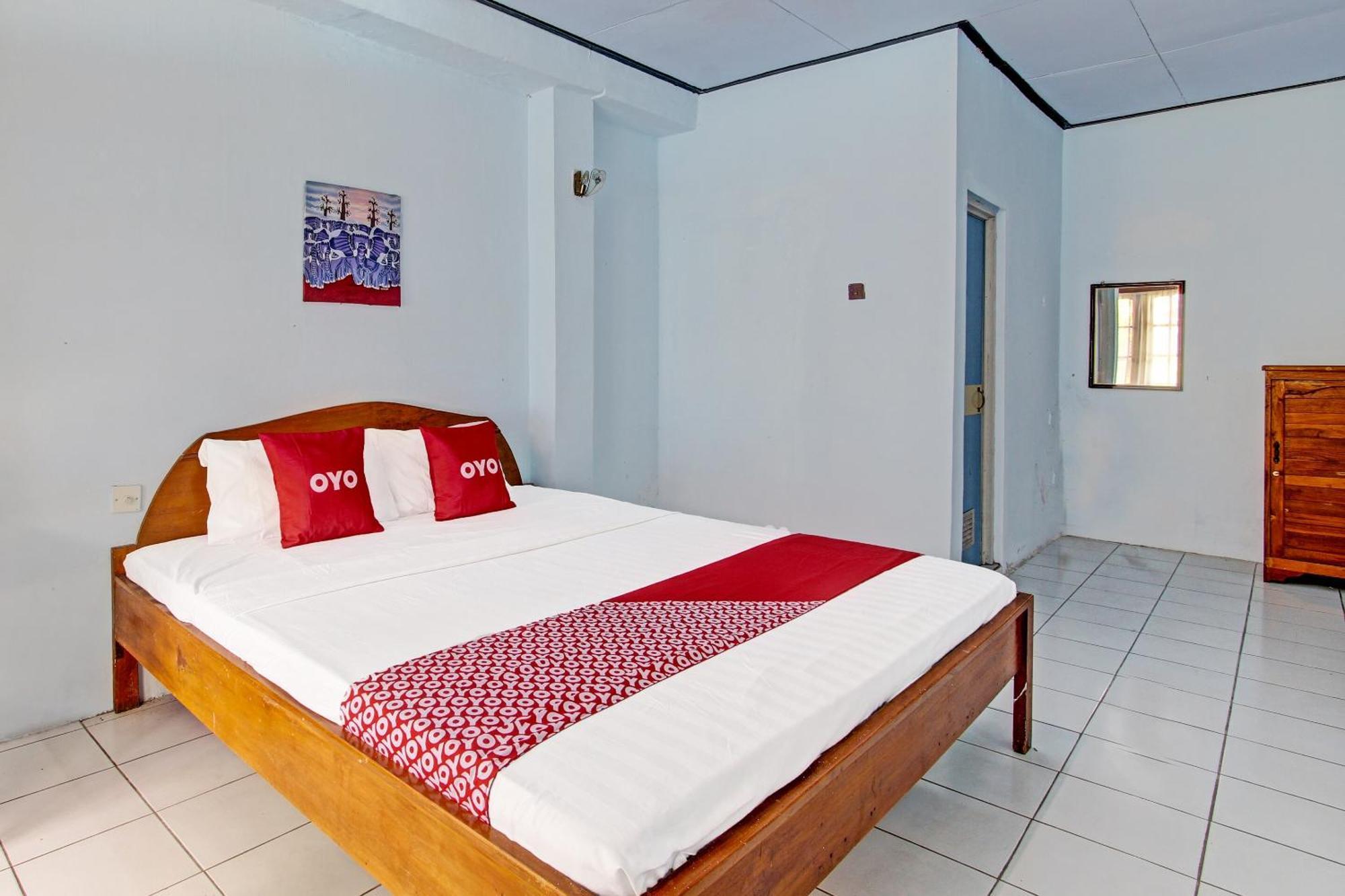 Hotel OYO 91644 Loka Hause Salatiga Exterior foto