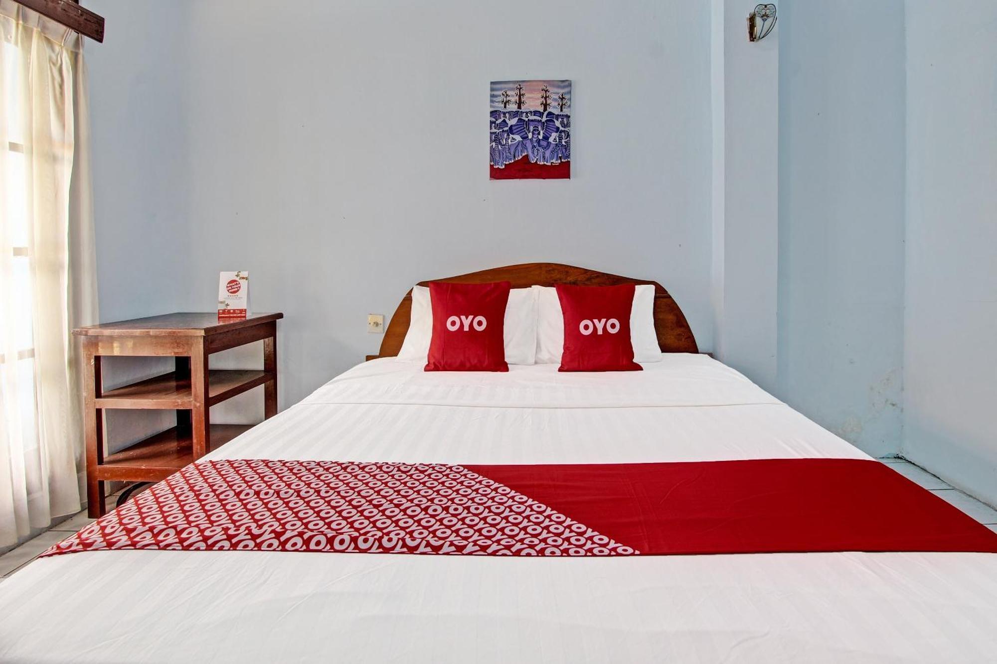 Hotel OYO 91644 Loka Hause Salatiga Exterior foto