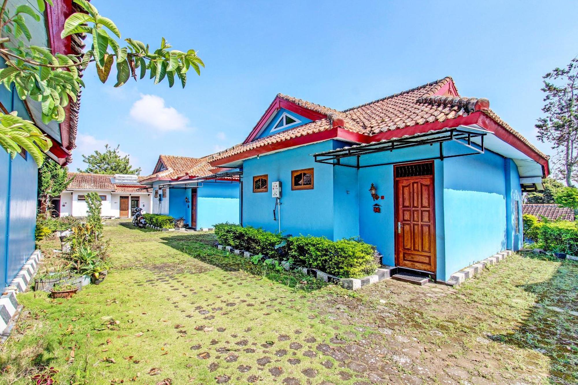 Hotel OYO 91644 Loka Hause Salatiga Exterior foto